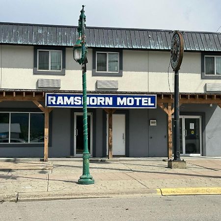 Ramshorn Motel Lumby Dış mekan fotoğraf