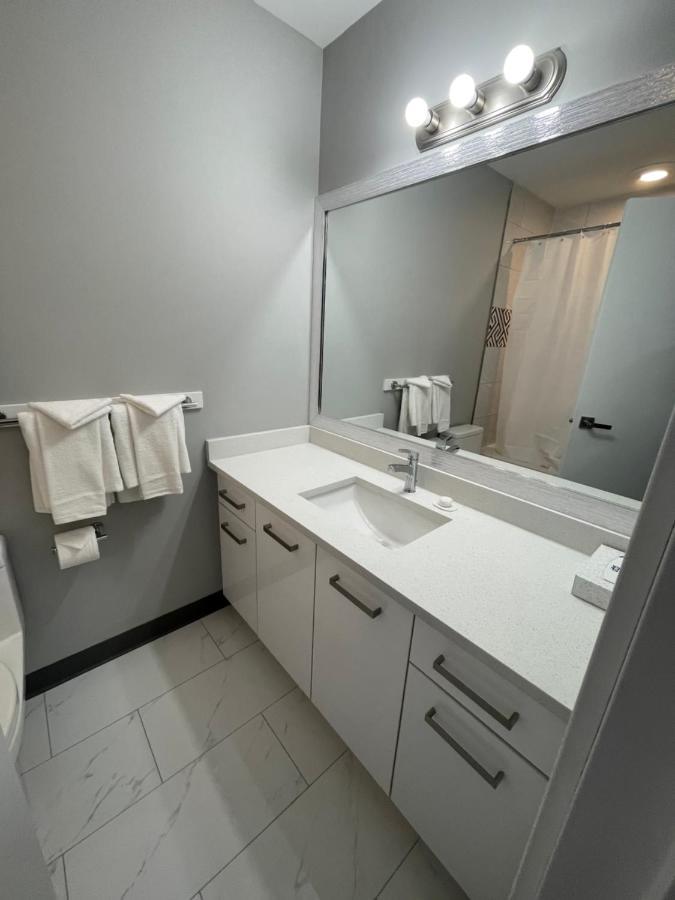 Ramshorn Motel Lumby Dış mekan fotoğraf